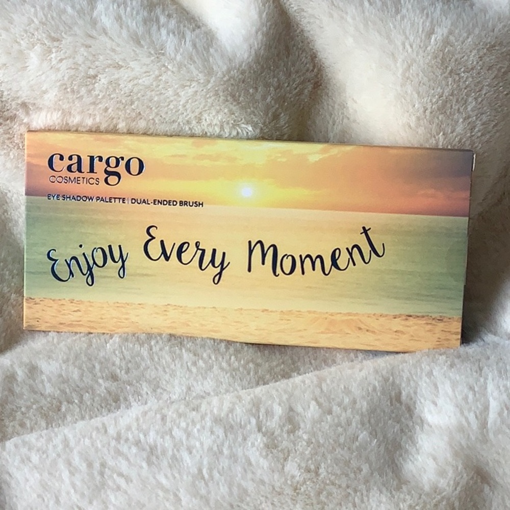 Cargo NIB Enjoy Every Moment shadow palette.